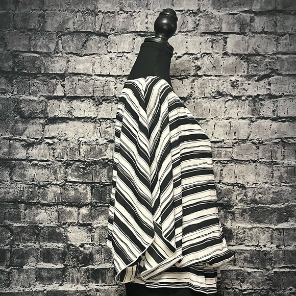 Frankie & Missy Top - Picture 4 of 5